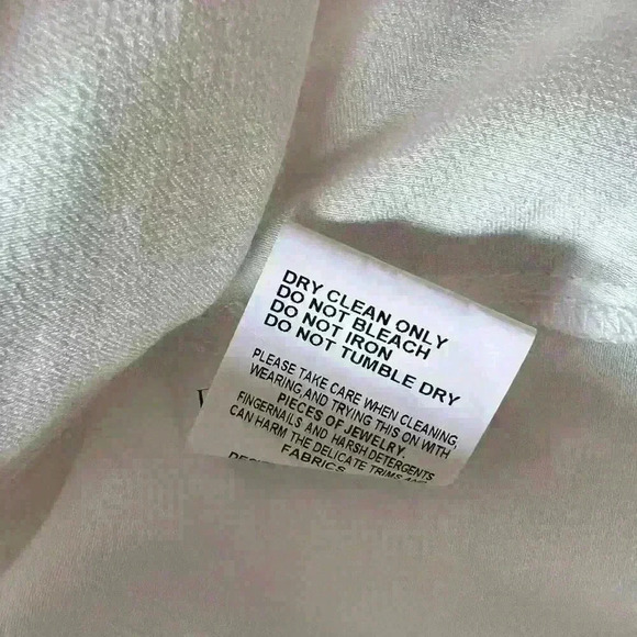 NEW! Elliatt Zelda Satiny One Shoulder Dress - Picture 10 of 11